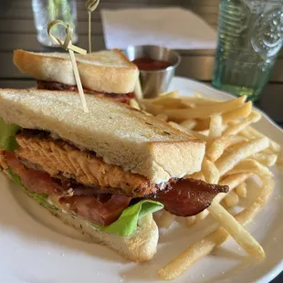 Salmon BLT Sandwich