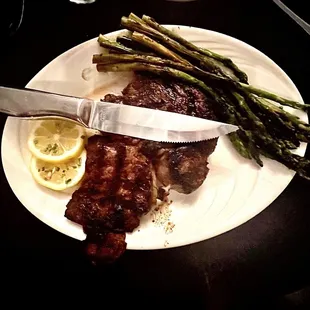 Ribeye with asparagus