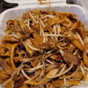 @Heaven Chinese Noodle &amp; BBQ Cafe Take-out 6/2/2023.Hubby David was Ono 4their tasty JOOK!, Of course they ran out? Charsiu Chowfun pic here