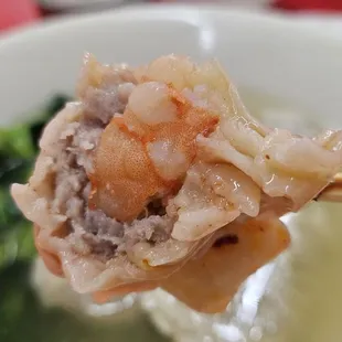 Massive shrimp in each bite