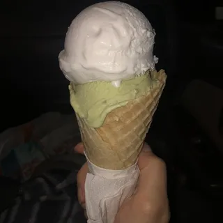 Vegan Coconut Gelato w/ Coconut Milk