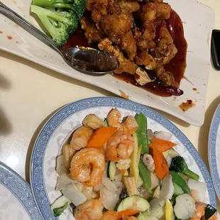 Orange chicken &amp; shrimp w/ vegetables