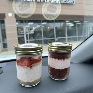 8oz Strawberry Cheesecake