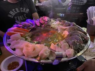 Uoc Restaurant & Lounge