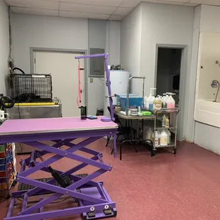 Grooming area