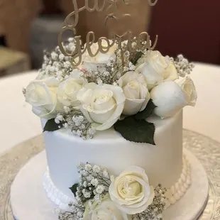 8&quot; wedding cake