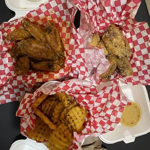 chicken wings and fried chicken, food