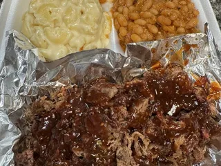 Buck-N-Dinks BBQ