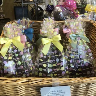 Super cute Easter themed goodie bags!