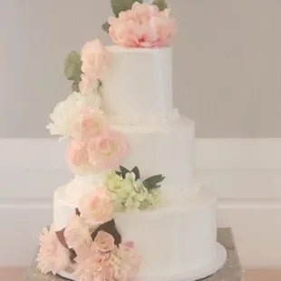 a three tiered wedding cake