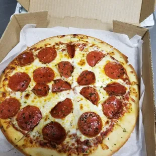 Now offering gluten free pizzas!