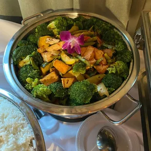 Caramelized tofu and broccoli