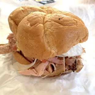 Pit chicken sandwich