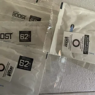 Humidity packs