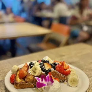 Manoa Honey French Toast (Mixed Berry)