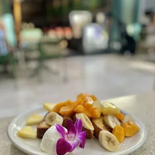 Big Island Honey French Toast with Hawaiian Fruit