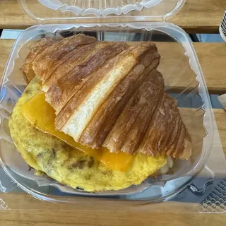 Croissant Scramble