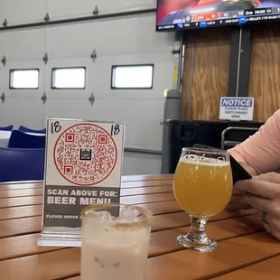 Strippers Christmas gift and El Trio NEIPA