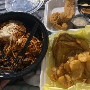 Sketti, Fish Heavy Basket.