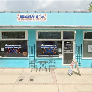 Front of restaurant.
