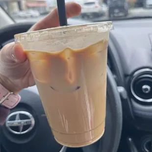 Caramel iced latte