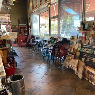 Also coffee/smoothy  area