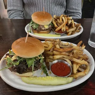 Avon burger (front) and Market burger (back)