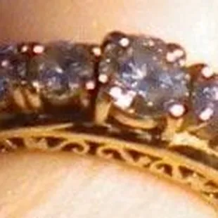 HED Gold-N-Designs