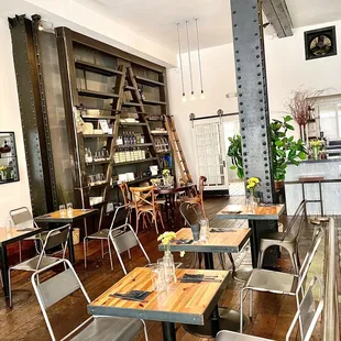 Like that the tables are spaced a nice distance apart.