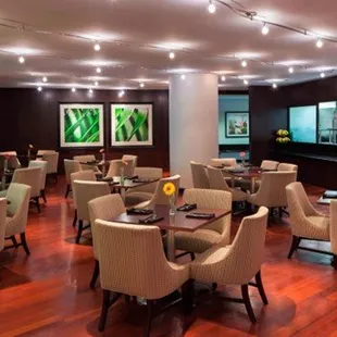 Flavorful American  cuisine, local favorites and specialty drinks from the bar.