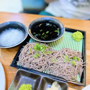 Buckwheat cold noodle