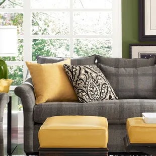 Please visit http://www.heenanshomefurnishings.com/featured-lines/ to browse the list of our valued and trusted manufacturers.