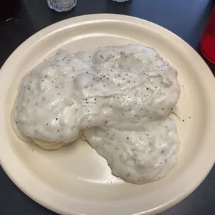 Small biscuits and gravy