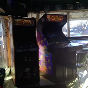 Old school arcade machines, The Simpsons Bowling and Burgertime. Wish I coulda played, but Mom wouldn&apos;t give me a quarter....