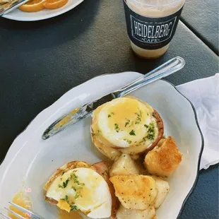 Eggs Benedict