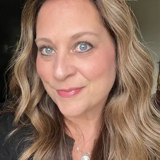 Robyn P.