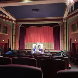 Live entertainment before the movie.