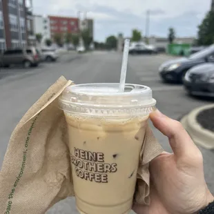 Vanilla iced latte
