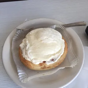 Cinnamon roll