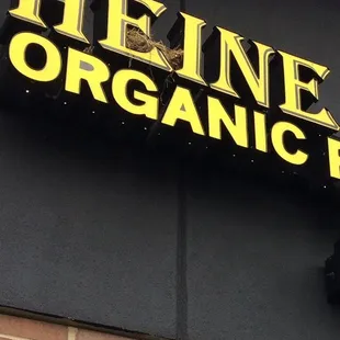 So cute looking at the birds are nesting on the letters of Heine.