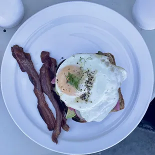 Avocado Toast with Bacon