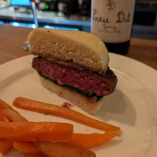 Burger. 7/10