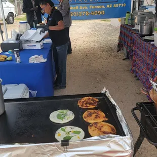 Is the El salvadorian restaurant making some papuses?