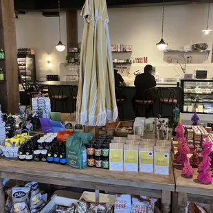 A great assortment of unique asian and Italian cousine products. And candies to tickle the pallet.