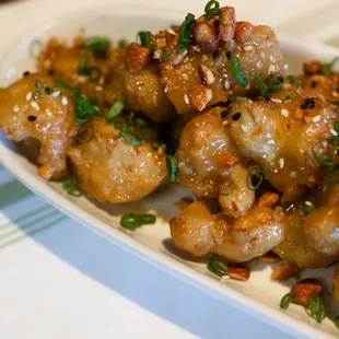 food, fried chicken, chicken wings, chicken wings and fried chicken, chicken, poultry, bbq wings, fried chicken wings, bbq chicken