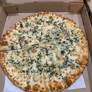 Chicken Alfredo Pizza