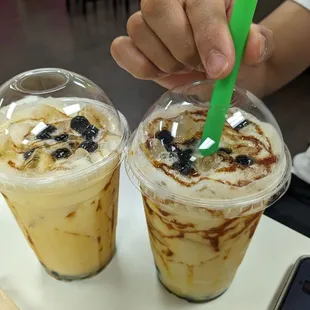 Recommend this hidden gem. There are a lot of different flavors of milk tea. I ordered durian milk tea and pineapple milk tea.