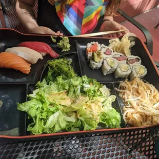 Lunch sushi box A