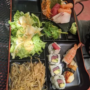 Lunch Sushi and Shashimi box