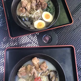 Tonkotsu Ramen ; Ramen Black